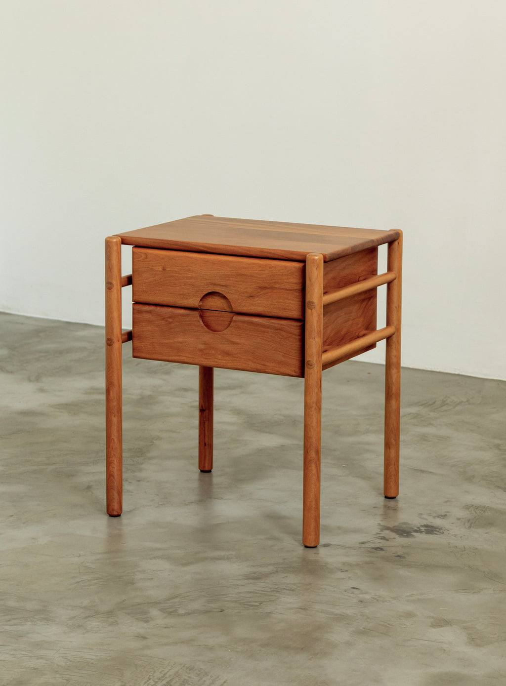 Mesa de Cabeceira Gui