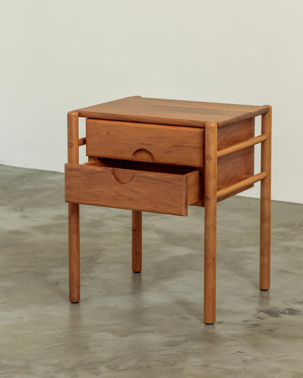 Mesa de Cabeceira Gui