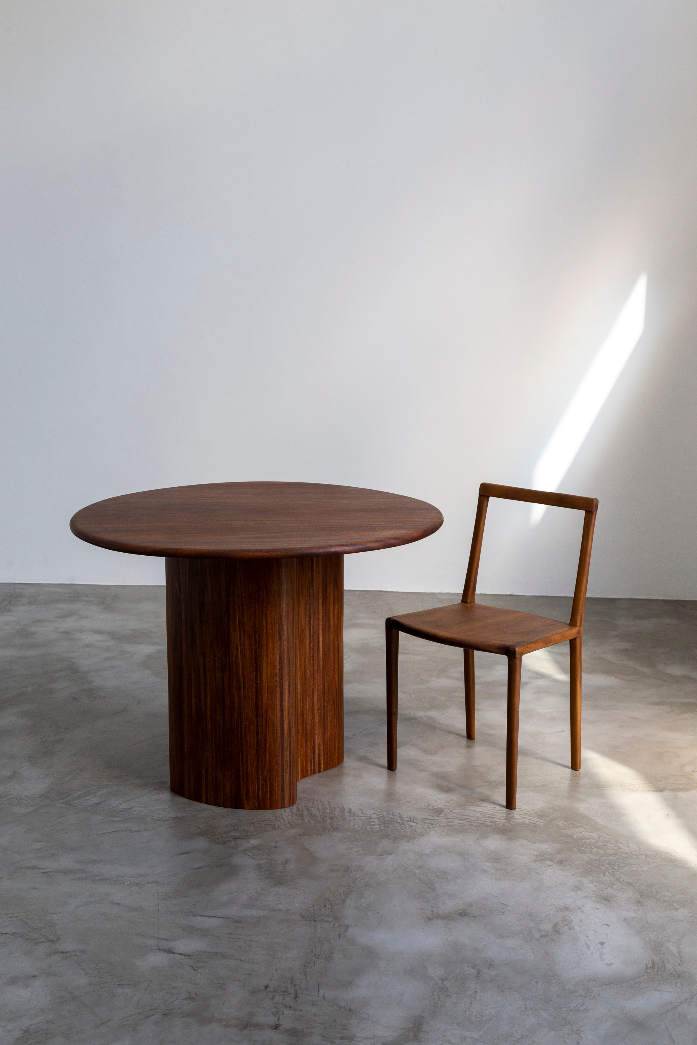 Mesa Apis D100CM - Pronta-entrega